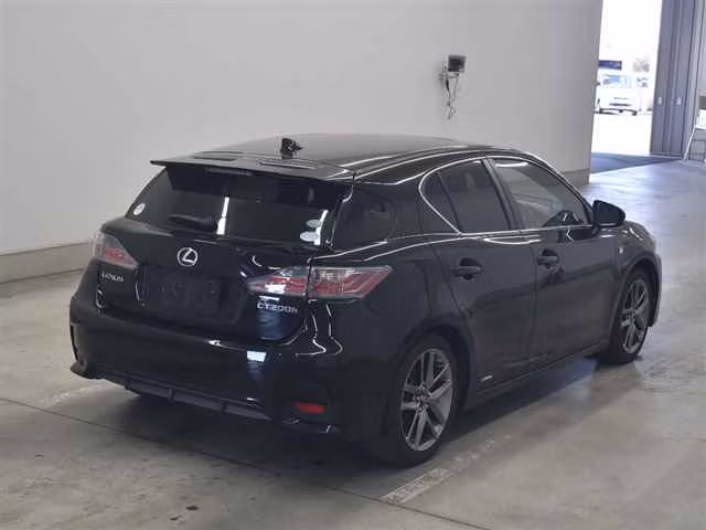 LEXUS CT200H