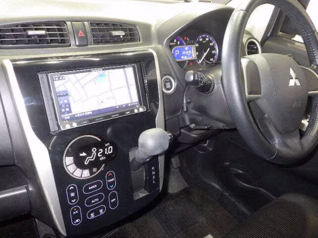 MITSUBISHI EK CUSTOM