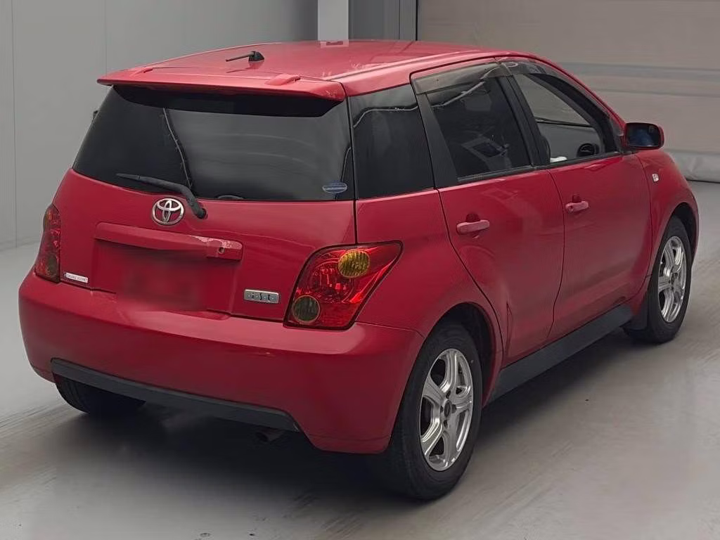 TOYOTA IST