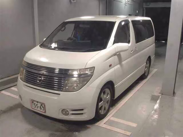 NISSAN ELGRAND