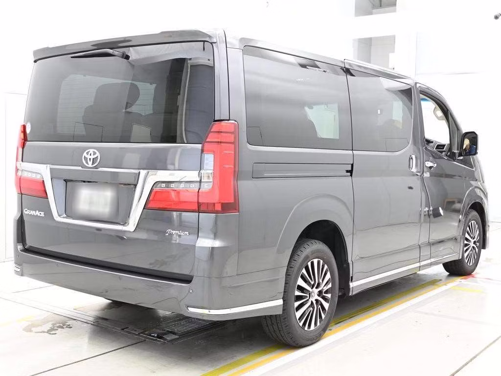 TOYOTA GRANACE