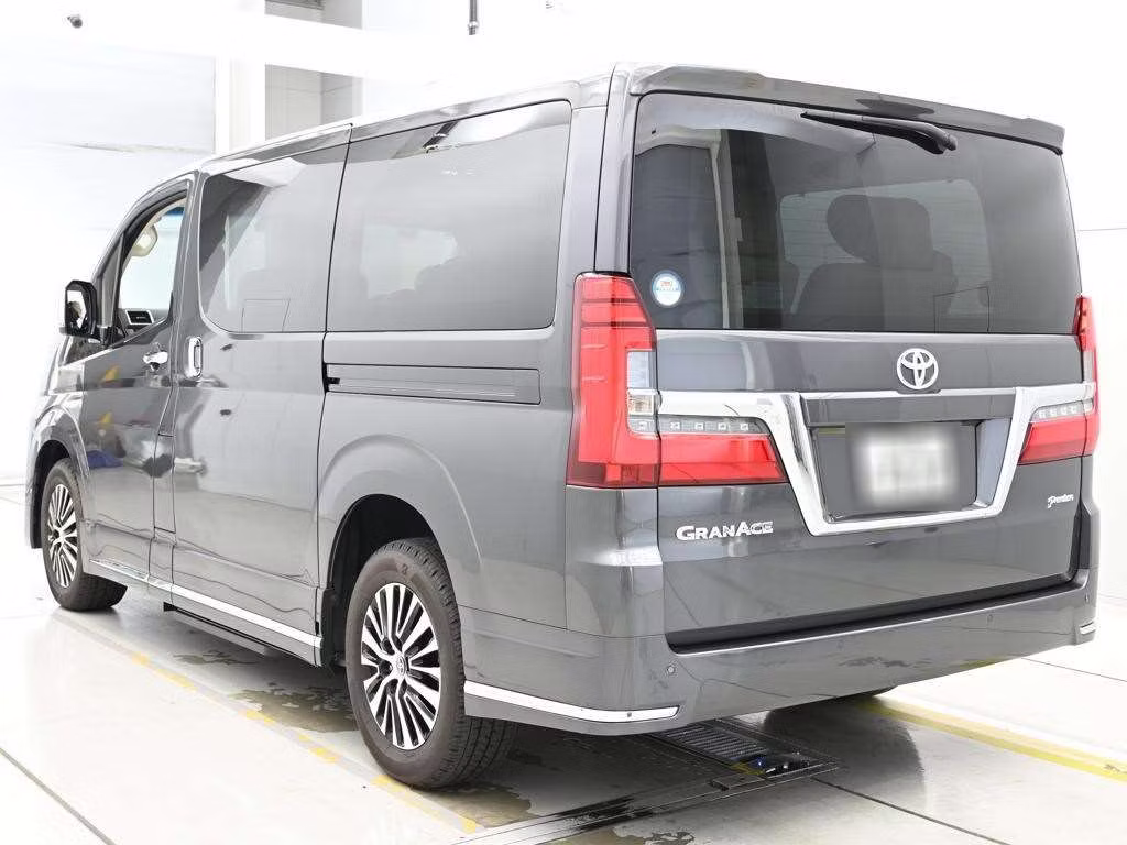 TOYOTA GRANACE