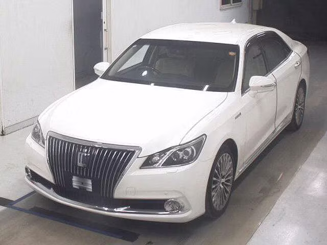 TOYOTA CROWN MAJESTA