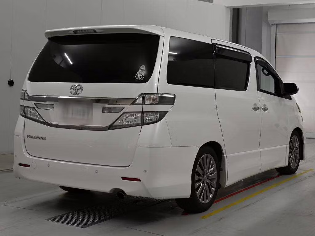 TOYOTA VELLFIRE