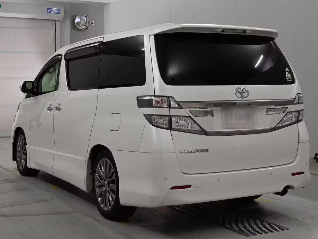 TOYOTA VELLFIRE