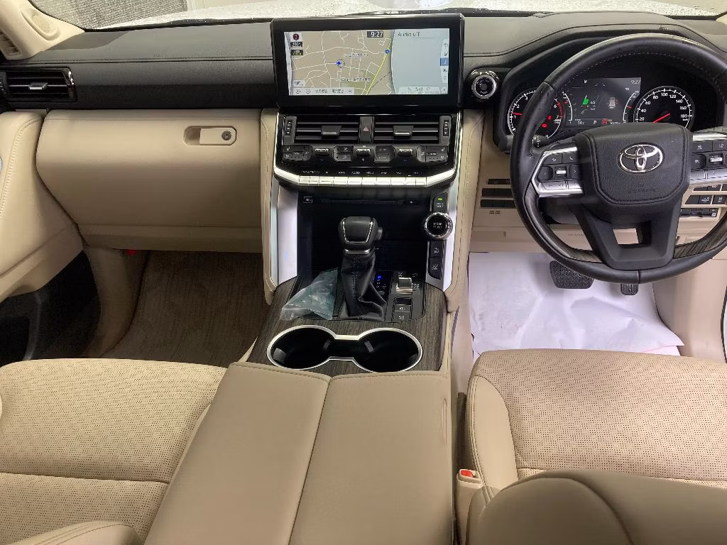 TOYOTA LAND CRUISER