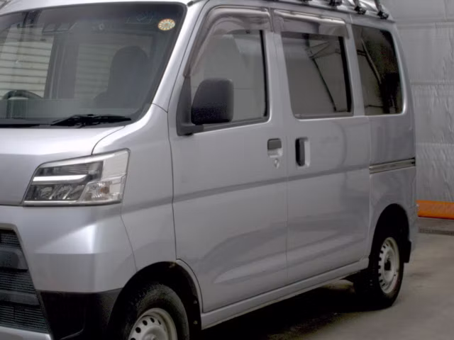 TOYOTA PIXIS VAN