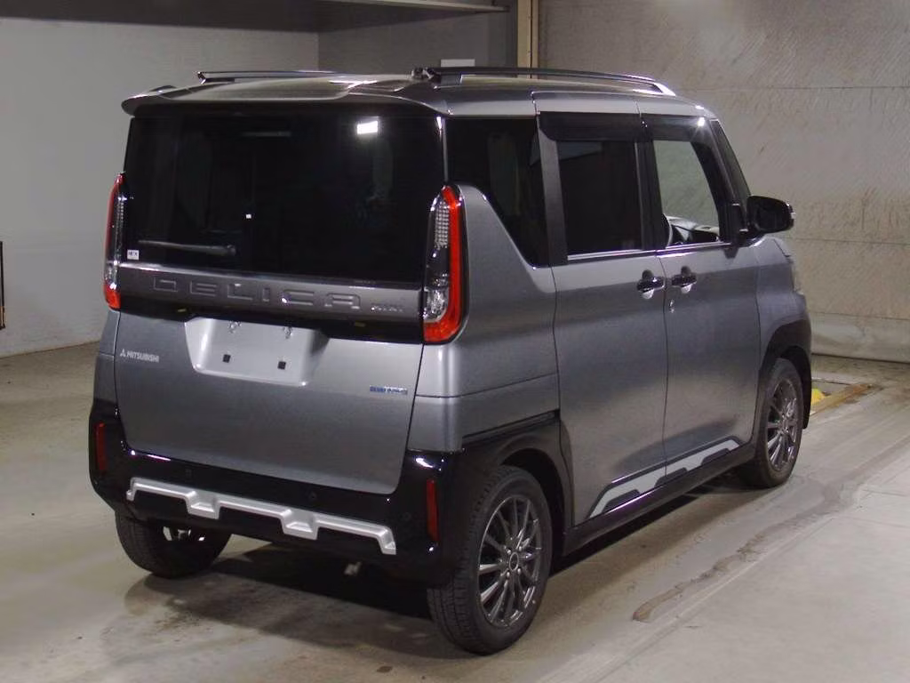 MITSUBISHI DELICA MINI