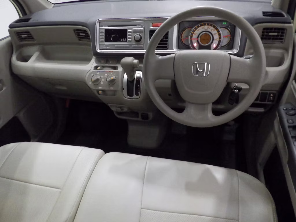 HONDA LIFE