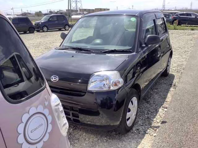 DAIHATSU ESSE
