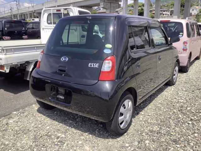 DAIHATSU ESSE