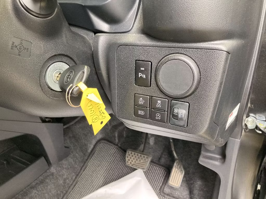 TOYOTA PIXIS EPOCH