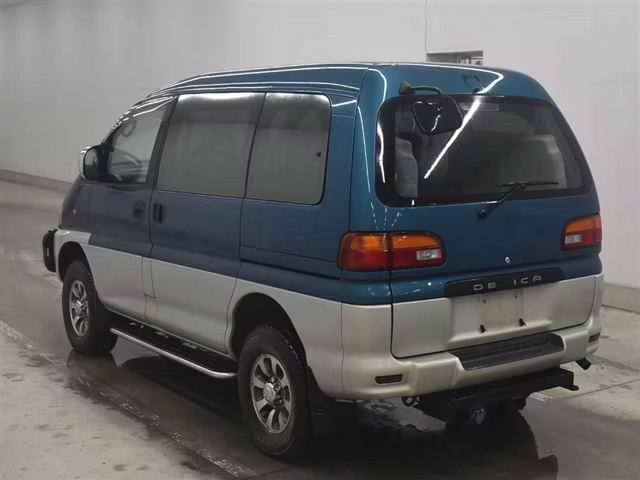 MITSUBISHI DELICA