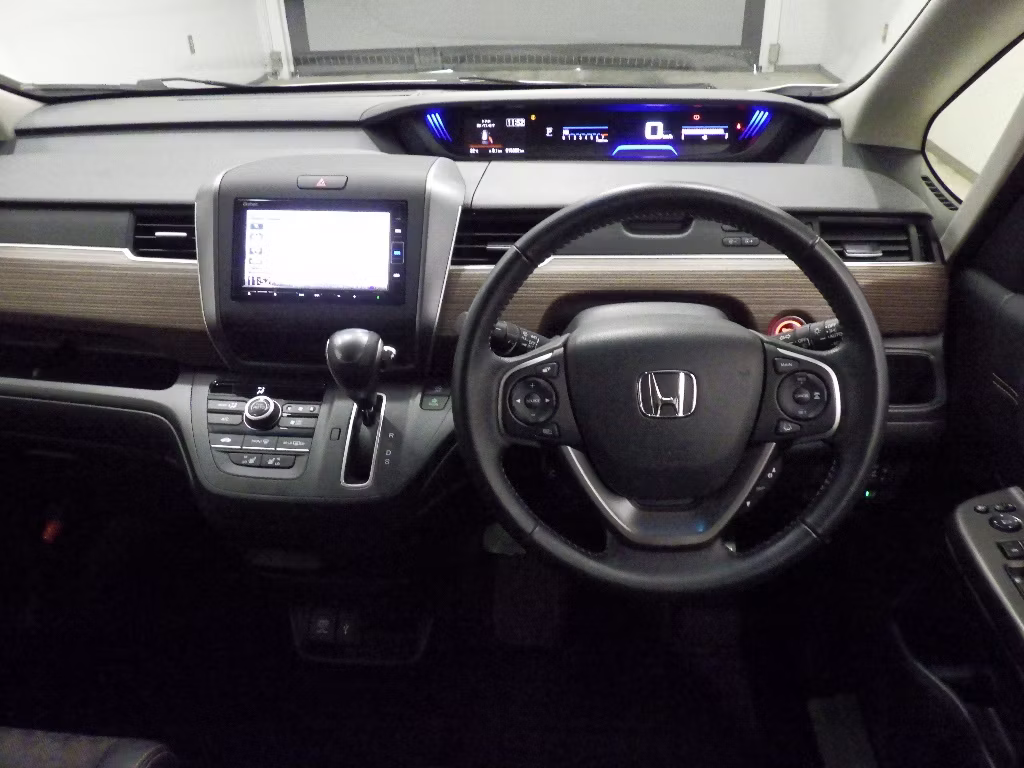 HONDA FREED+