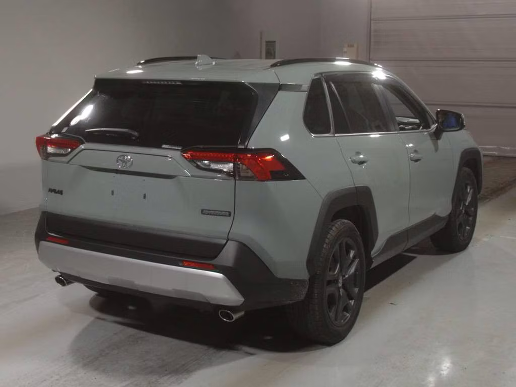 TOYOTA RAV4