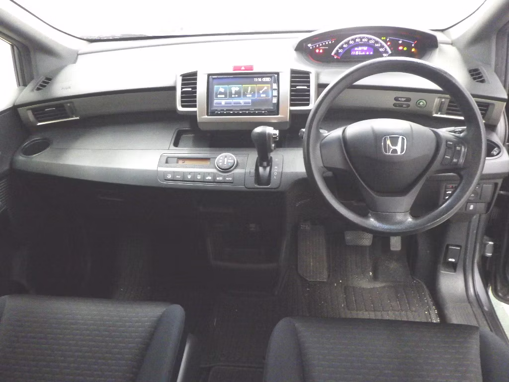 HONDA FREED SPIKE
