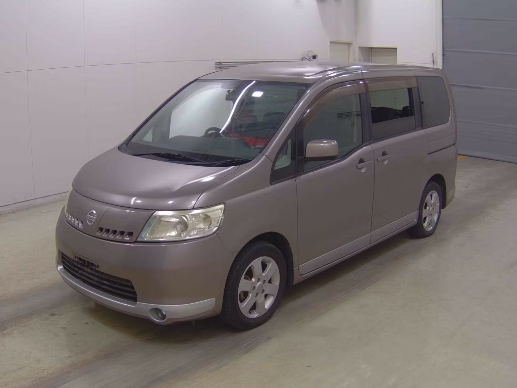 NISSAN SERENA