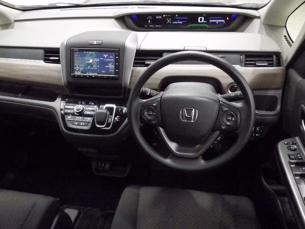 HONDA FREED+