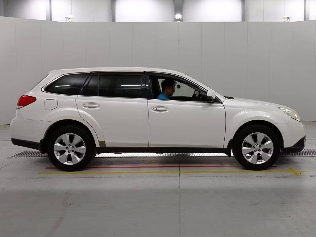SUBARU OUTBACK