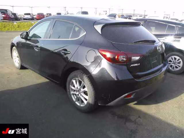 MAZDA AXELA