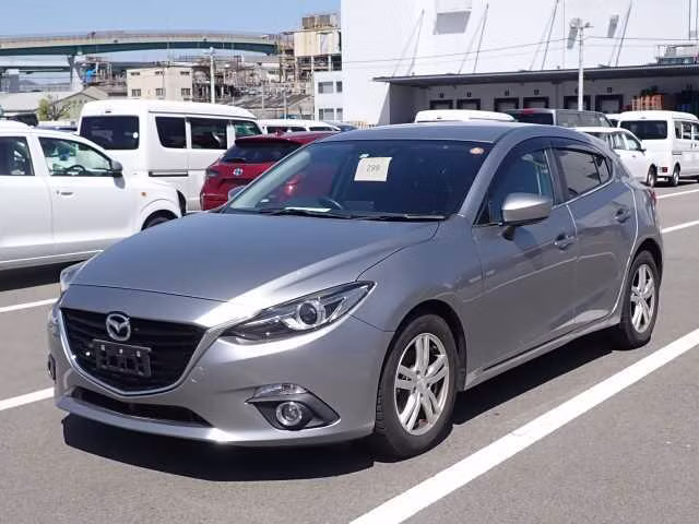 MAZDA AXELA