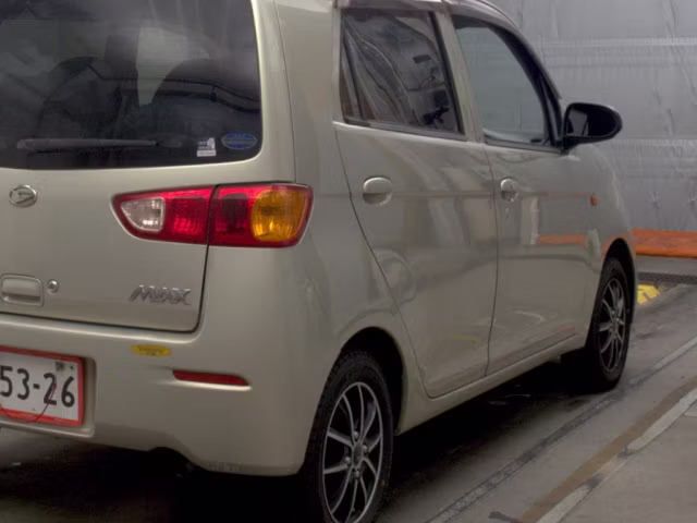 DAIHATSU MAX