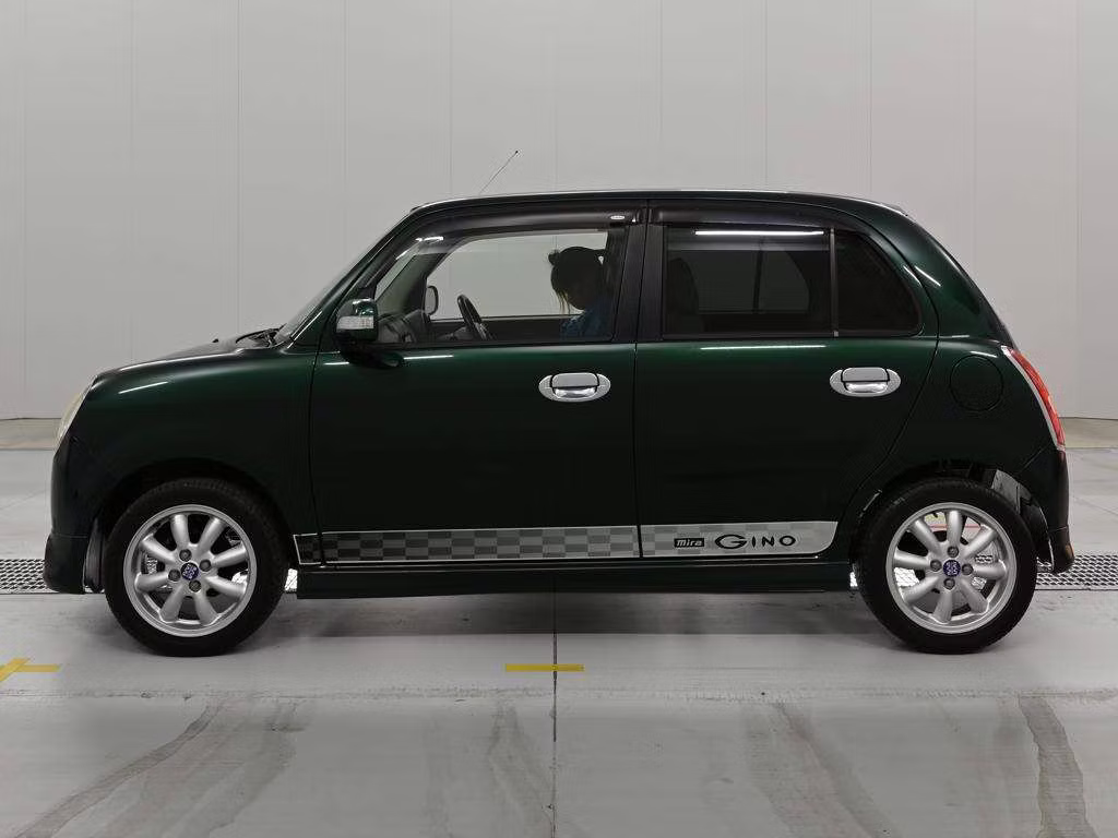 DAIHATSU MIRA GINO