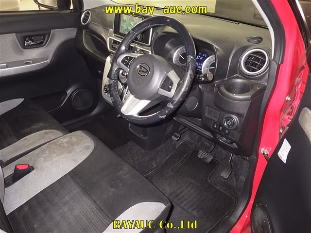 DAIHATSU CAST