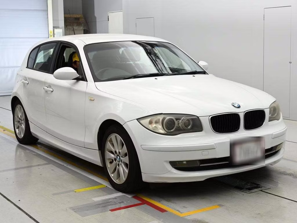 BMW 1-SERIES