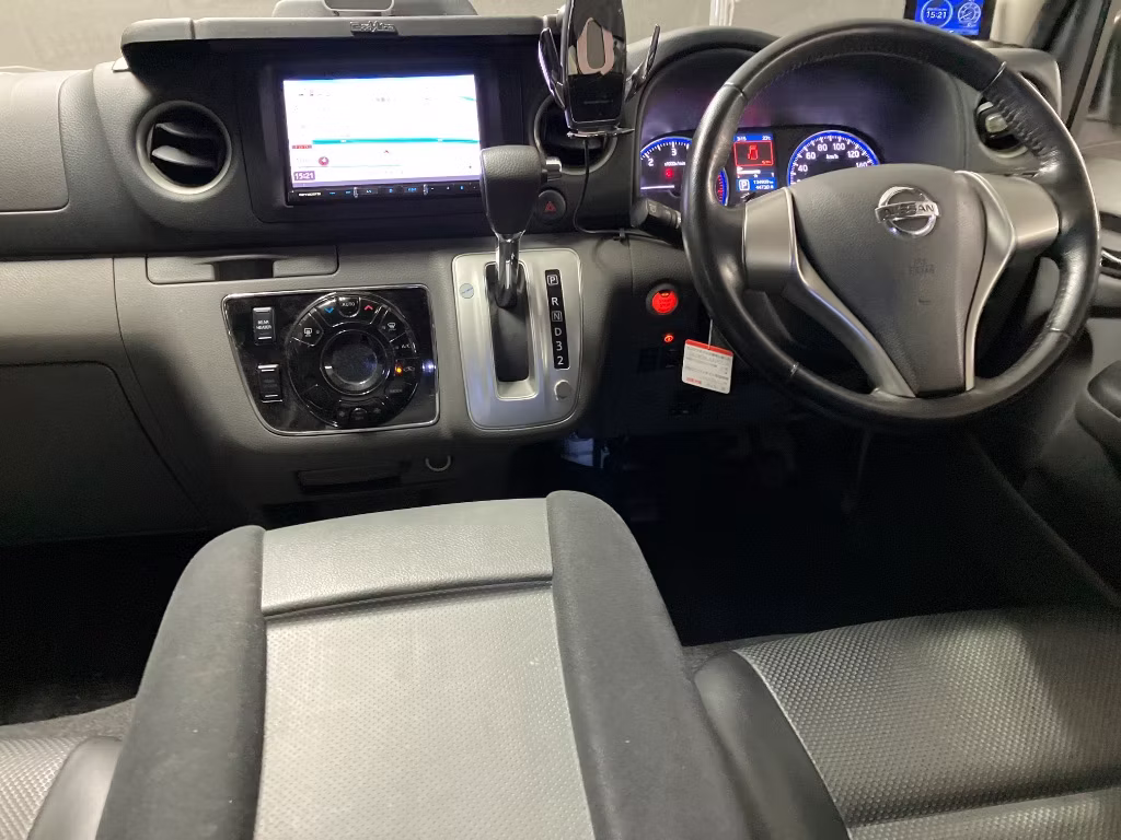NISSAN NV350 CARAVAN