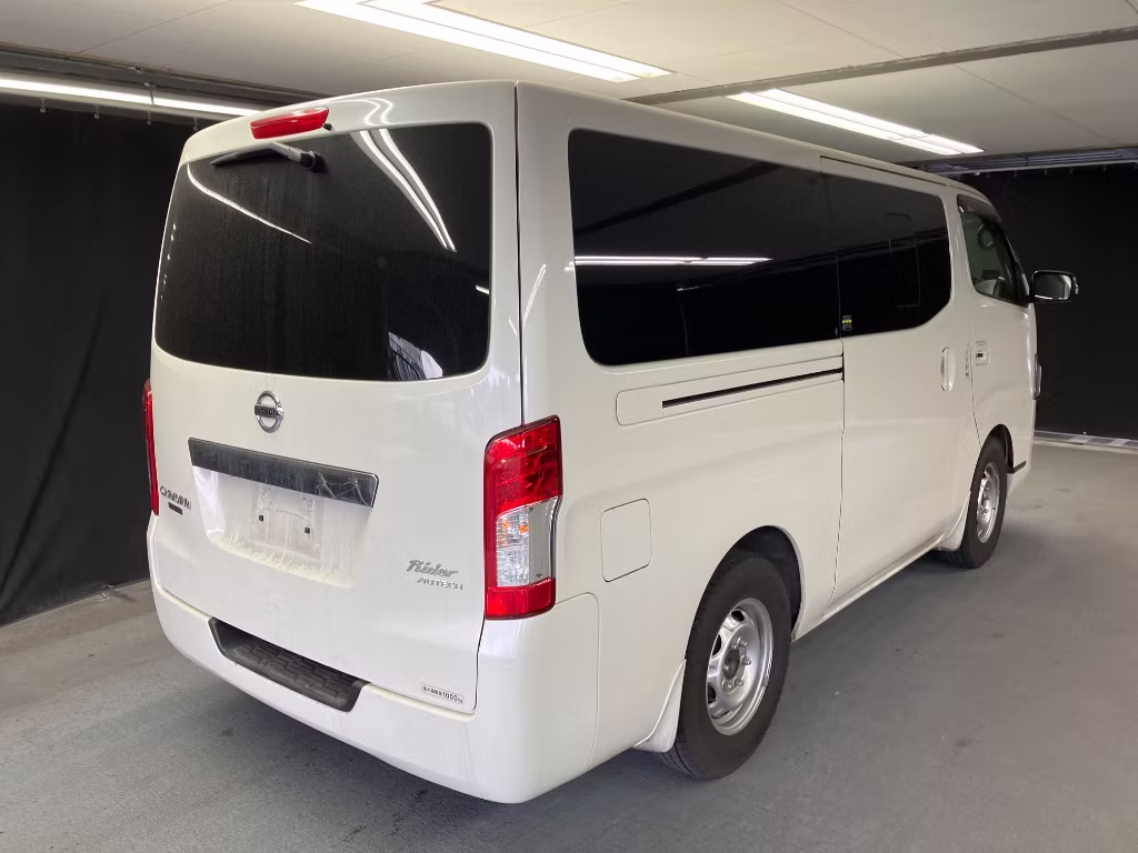 NISSAN NV350 CARAVAN