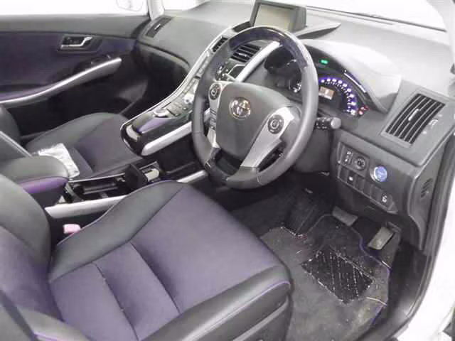 TOYOTA SAI
