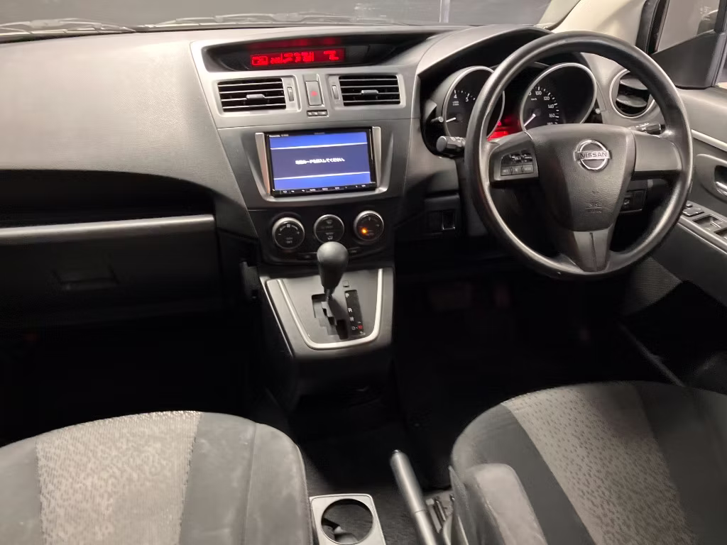 NISSAN LAFESTA