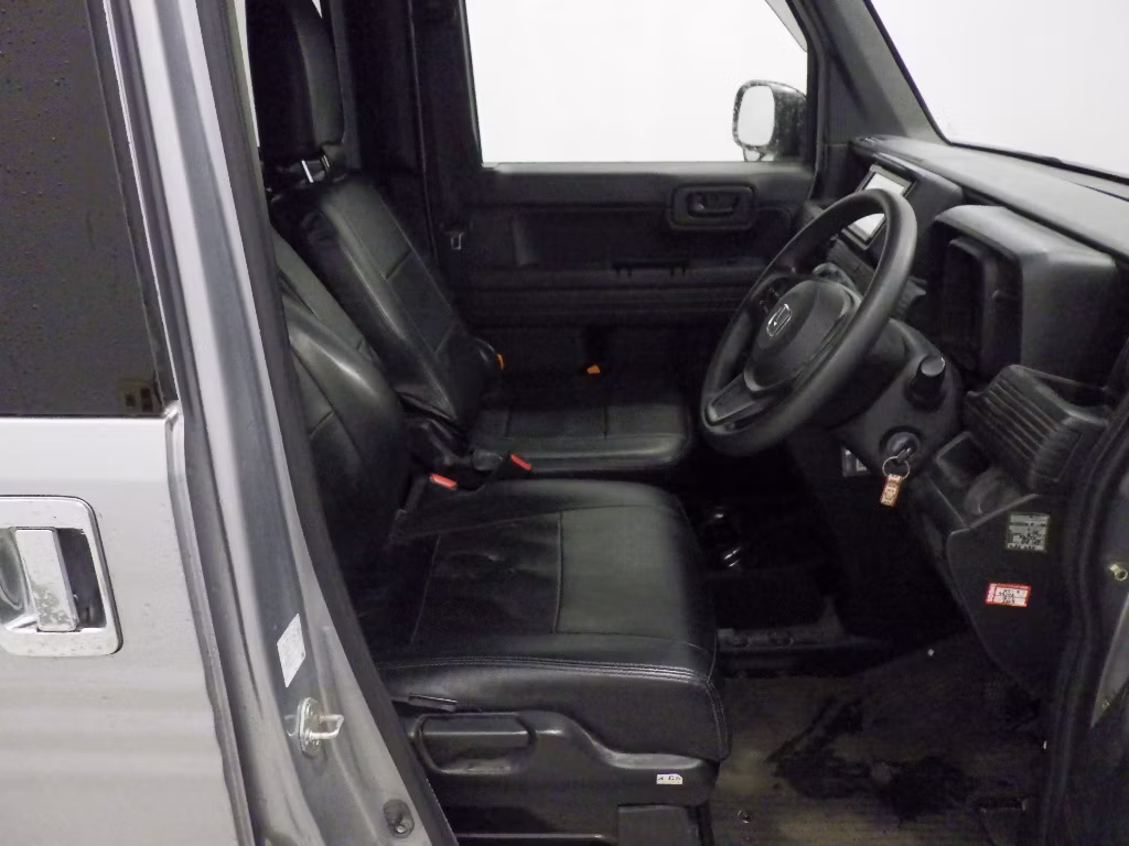 HONDA N-VAN