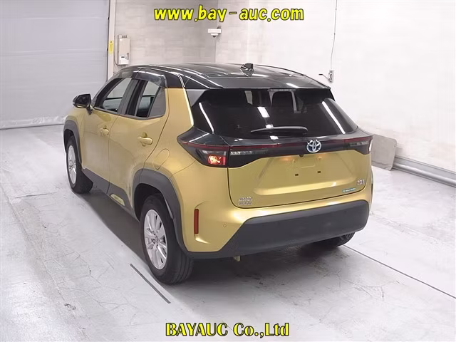 TOYOTA YARIS CROSS