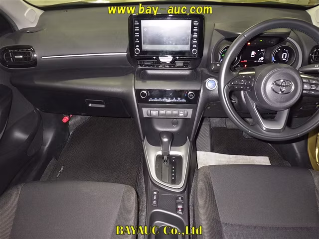TOYOTA YARIS CROSS