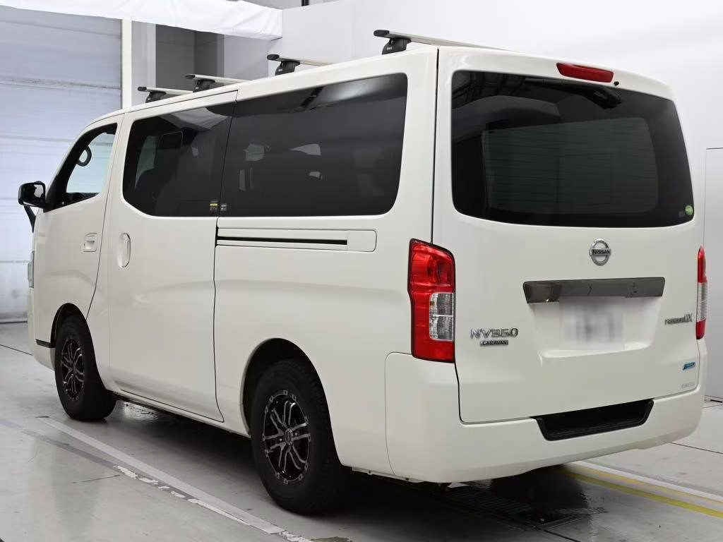 NISSAN NV350 CARAVAN