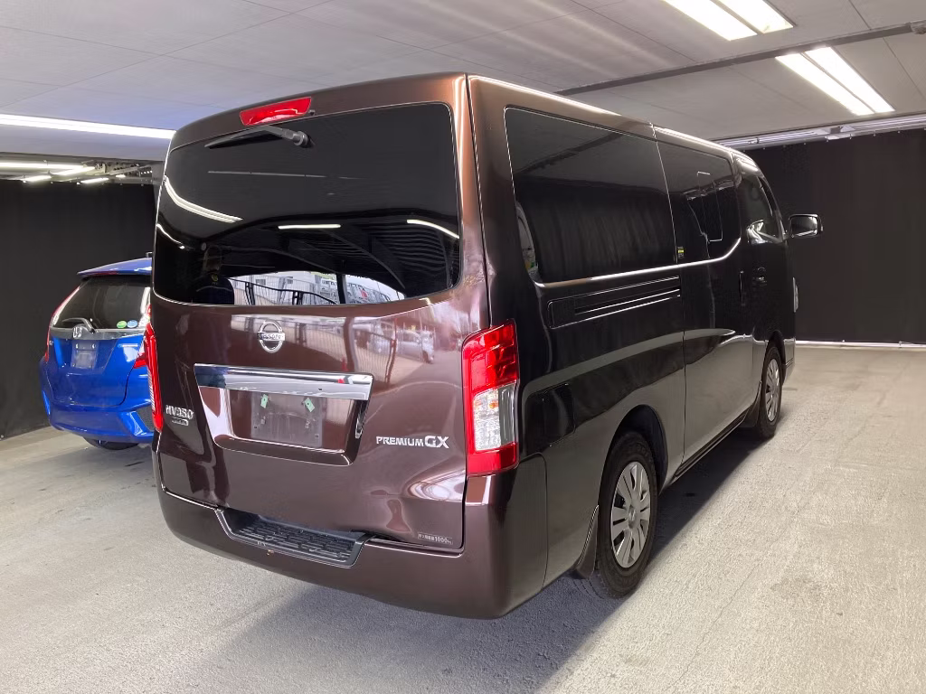 NISSAN NV350 CARAVAN