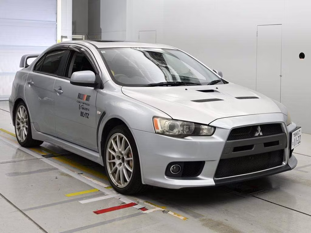 MITSUBISHI LANCER EVOLUTION