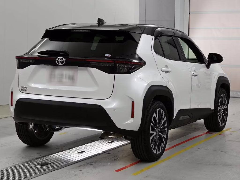 TOYOTA YARIS CROSS