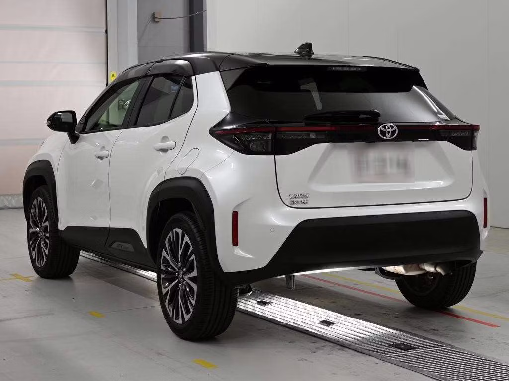 TOYOTA YARIS CROSS