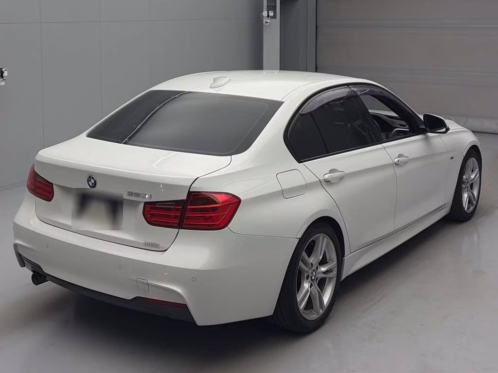 BMW 3-SERIES