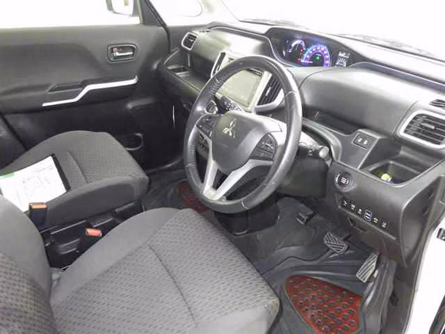 MITSUBISHI DELICA D:2