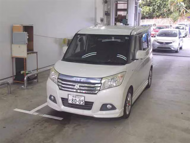 MITSUBISHI DELICA D:2