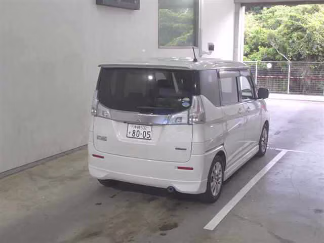 MITSUBISHI DELICA D:2