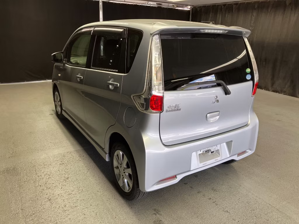 MITSUBISHI EK CUSTOM