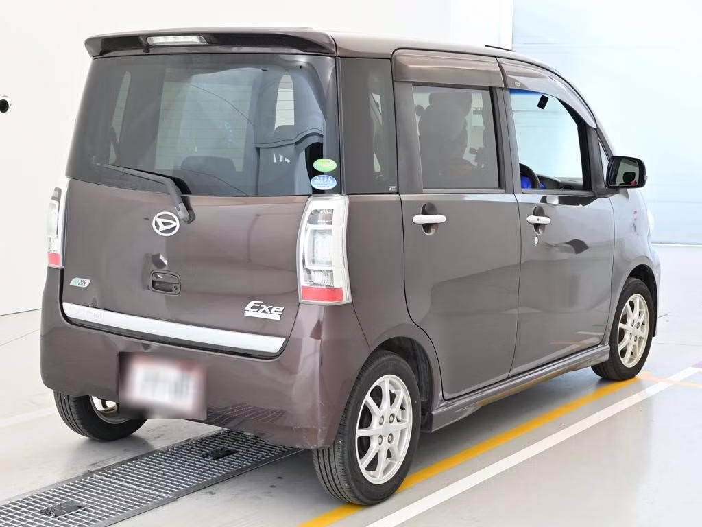 DAIHATSU TANTO EXE