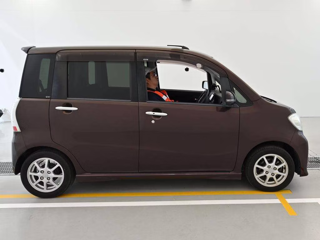 DAIHATSU TANTO EXE