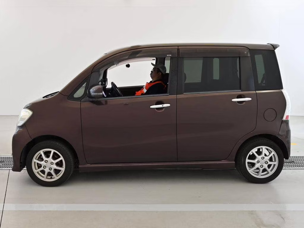 DAIHATSU TANTO EXE