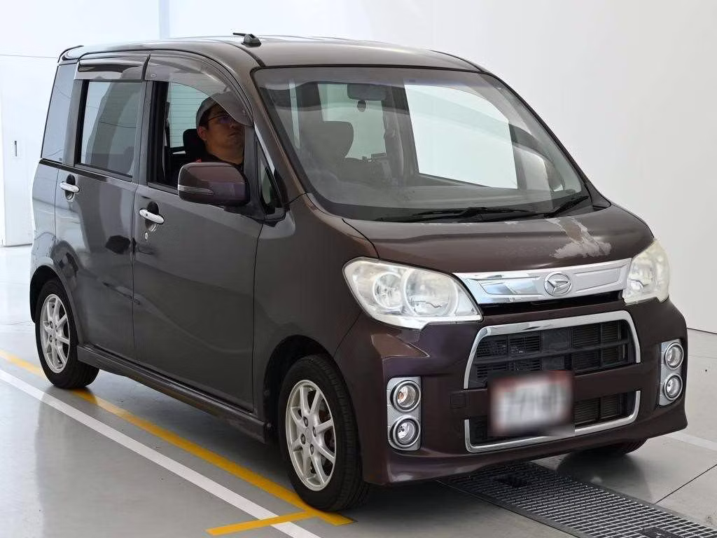 DAIHATSU TANTO EXE